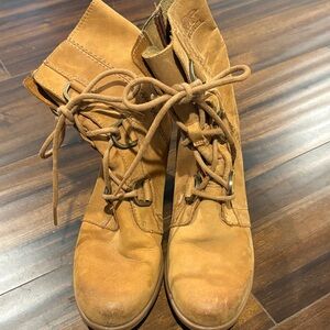 Sorel Lace-Up Tan Suede Ankle Boots